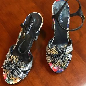Desigual size 8 high heel